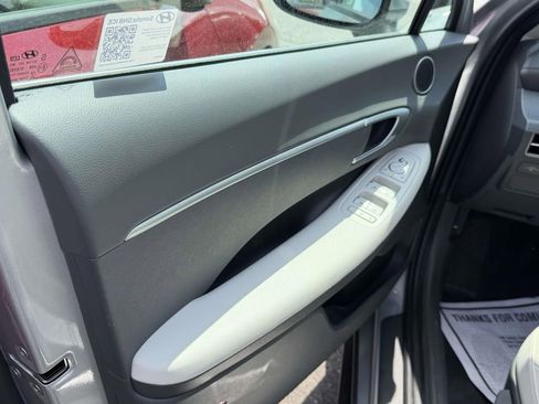 Certified 2025 Hyundai Sonata SE FWD image 14
