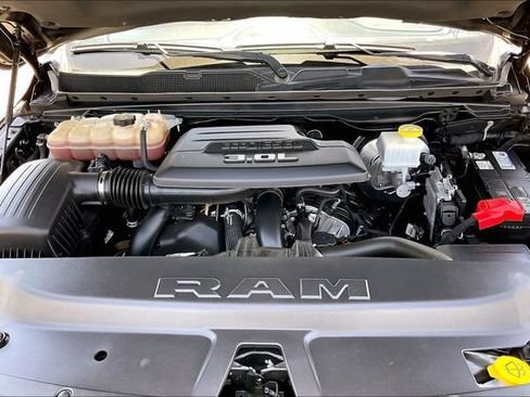 Used 2022 RAM 1500 Limited w/ Night Edition AWD/4WD image 9