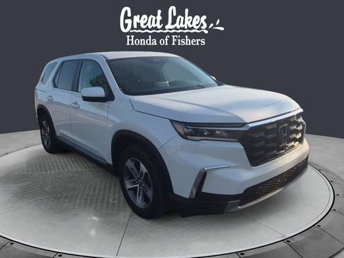 Used 2025 Honda Pilot EX-L image 7