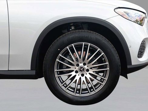 Used 2026 Mercedes-Benz GLC 300 GLC 300 image 13