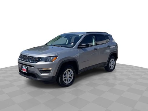 Used 2018 Jeep Compass Sport AWD/4WD image 4