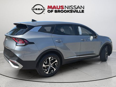 Used 2024 Kia Sportage EX FWD image 12