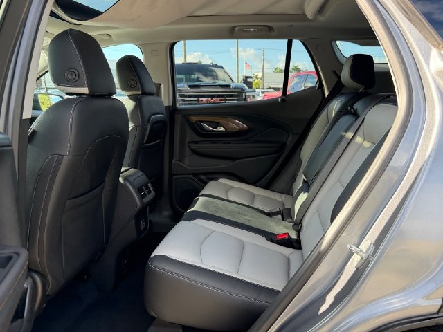Certified 2021 GMC Terrain SLE w/ Driver Convenience Package FWD image 11