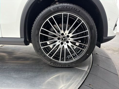 Used 2026 Mercedes-Benz GLC 300 image 9