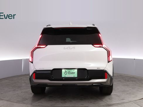 Used 2024 Kia EV9 GT-Line AWD/4WD image 15