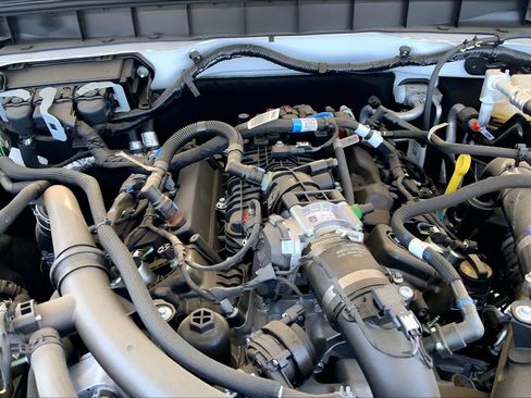 New 2026 Ford Bronco Outer Banks w/ Sasquatch Package AWD/4WD image 16