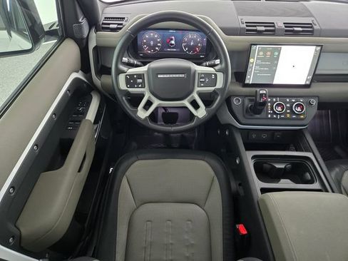 Used 2022 Land Rover Defender 110 X-Dynamic SE AWD/4WD image 12