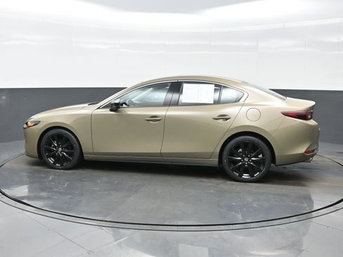 Used 2024 MAZDA MAZDA3 s image 3