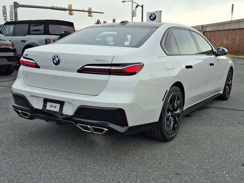 Certified 2023 BMW 760i xDrive 760i xDrive image 6