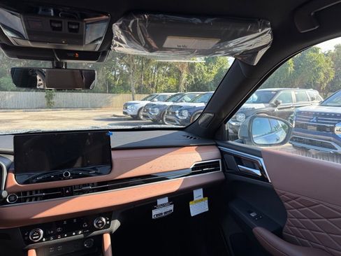 New 2025 Mitsubishi Outlander SEL image 27