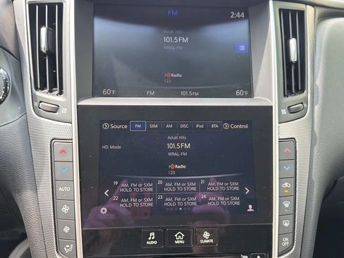 Used 2017 INFINITI Q50 3.0t Premium AWD/4WD image 21