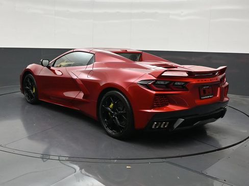 Used 2022 Chevrolet Corvette Stingray Premium Conv w/ Z51 Performance Package RWD image 3