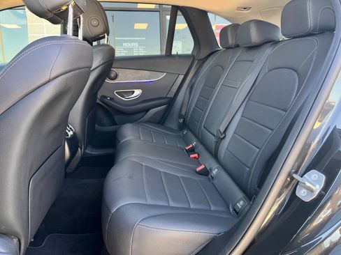 Used 2021 Mercedes-Benz GLC 300 4MATIC image 19