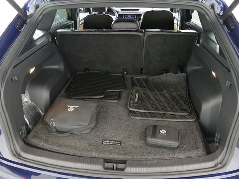 Used 2021 Volkswagen Atlas Cross Sport SEL Premium AWD/4WD image 10