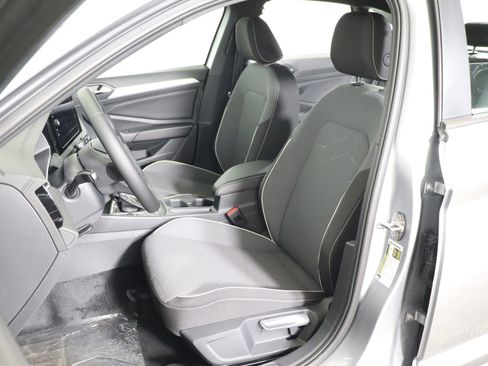 Used 2025 Volkswagen Jetta Sport image 26