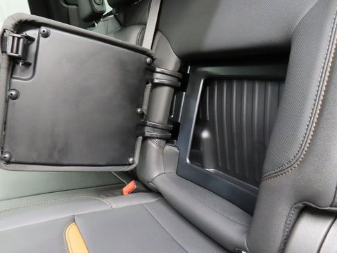 Used 2026 GMC Sierra 2500 AT4 image 74