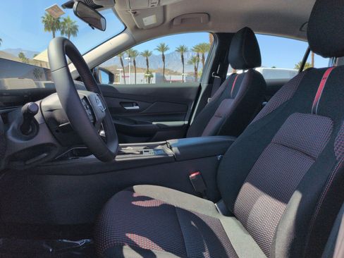 New 2026 Nissan Sentra SR w/ Floor Mat Package FWD image 11