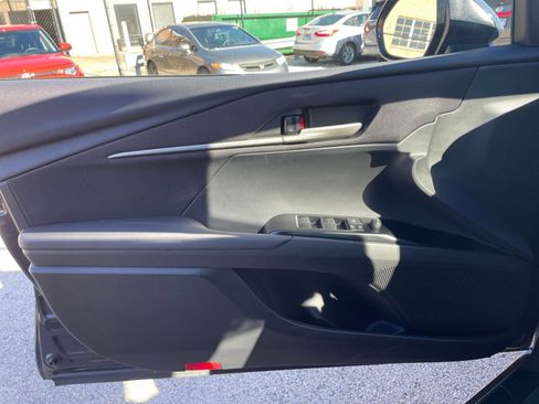 Used 2025 Toyota Camry LE image 20