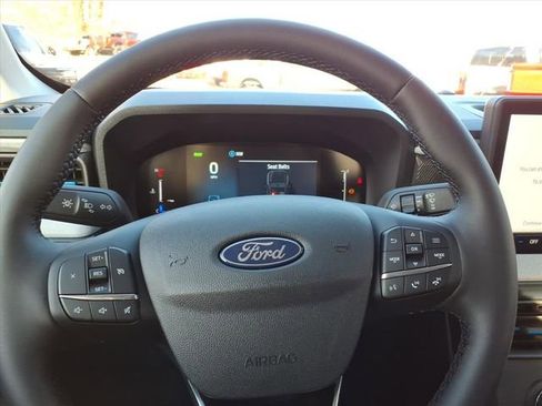 New 2025 Ford Maverick XLT w/ XLT Luxury Package FWD image 25