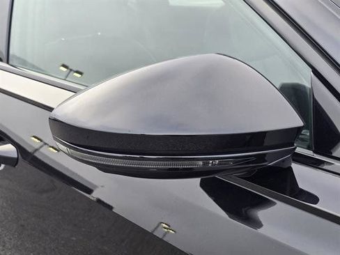 New 2025 Audi A8 L 3.0T image 30