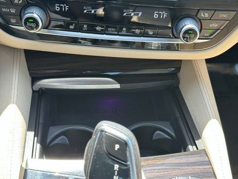 Used 2021 BMW 530i xDrive w/ M Sport Package AWD/4WD image 21
