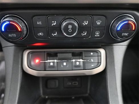 Used 2021 GMC Acadia Denali w/ Denali Technology Package image 32