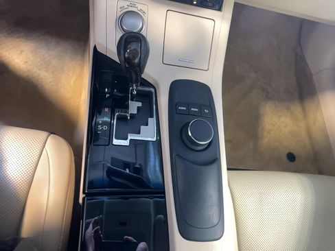 Used 2014 Lexus ES 350 w/ Premium Package image 14