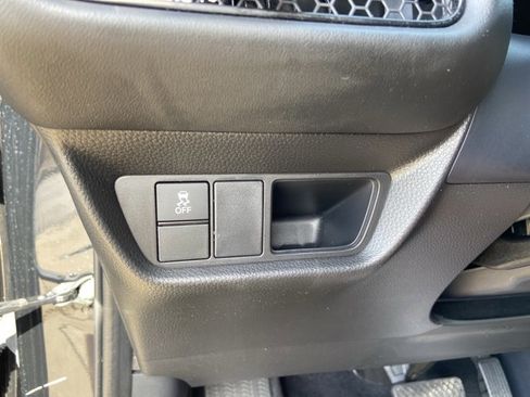 Used 2024 Honda HR-V LX image 44