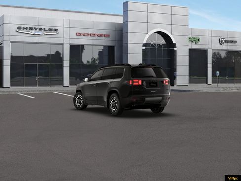 New 2026 Jeep Cherokee Laredo AWD/4WD image 5