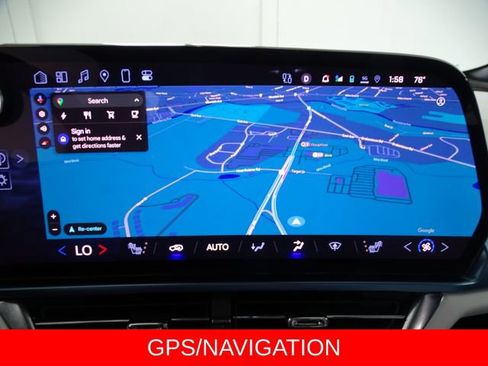 Used 2025 Chevrolet Equinox EV LT FWD image 13