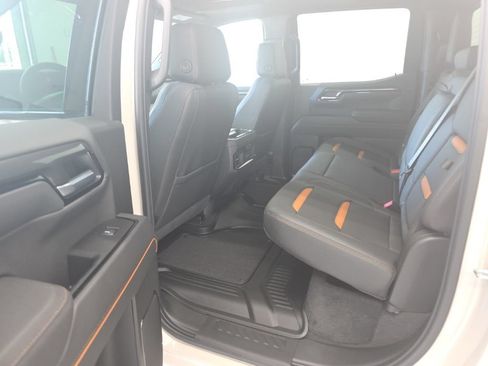 Used 2026 GMC Sierra 1500 AT4 w/ AT4 Premium Package AWD/4WD image 31