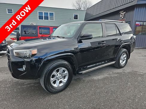 Used 2019 Toyota 4Runner SR5 image 2