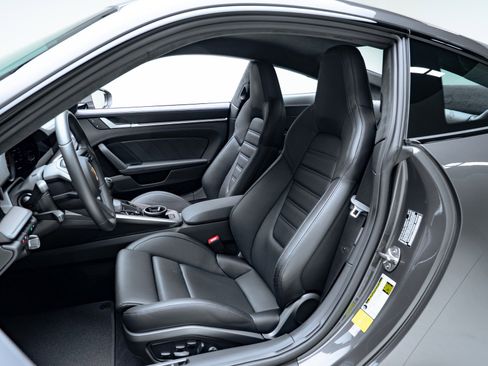 Used 2023 Porsche 911 Sport Classic image 19