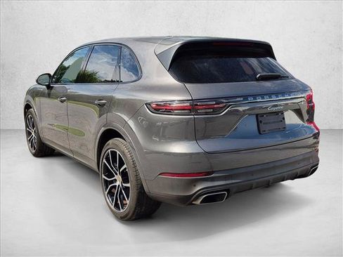 Used 2023 Porsche Cayenne AWD/4WD image 4