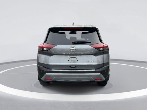 Used 2021 Nissan Rogue SV image 6