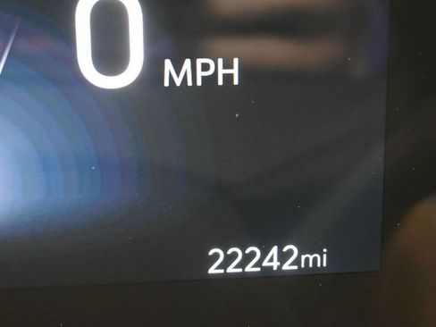 Used 2025 Buick Envista Avenir FWD image 32