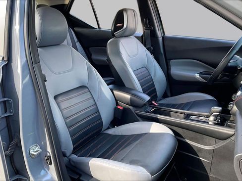 Used 2024 Nissan Kicks SR w/ SR Premium Package FWD image 8