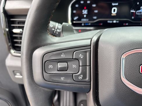 Certified 2025 GMC Sierra 1500 AT4 w/ AT4 Premium Package AWD/4WD image 28