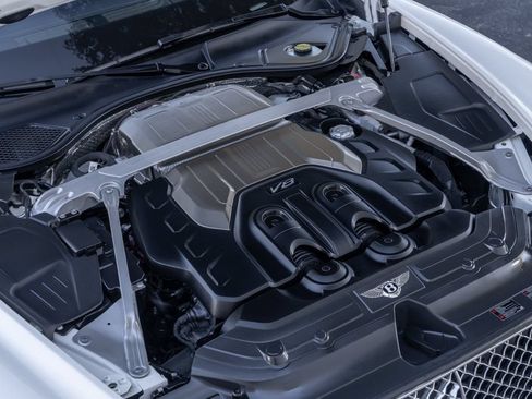 Used 2020 Bentley Continental GT AWD/4WD image 26