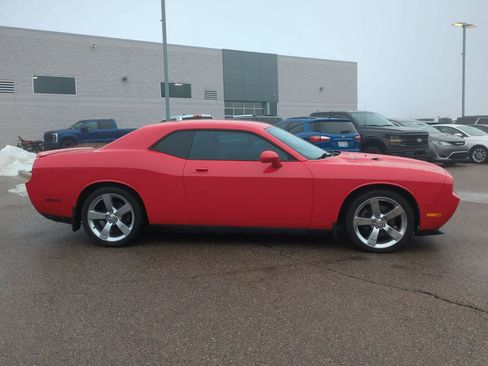 Used 2009 Dodge Challenger R/T image 9