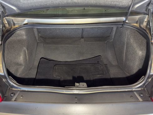 Used 2010 Dodge Challenger R/T RWD image 8