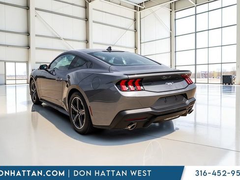 Used 2025 Ford Mustang Premium RWD image 21
