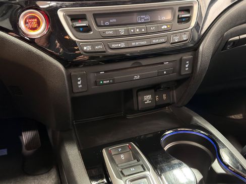 Used 2016 Honda Pilot Touring image 20