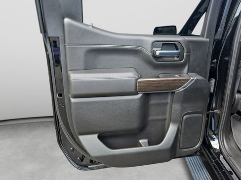 Used 2022 Chevrolet Silverado 1500 RST AWD/4WD image 33