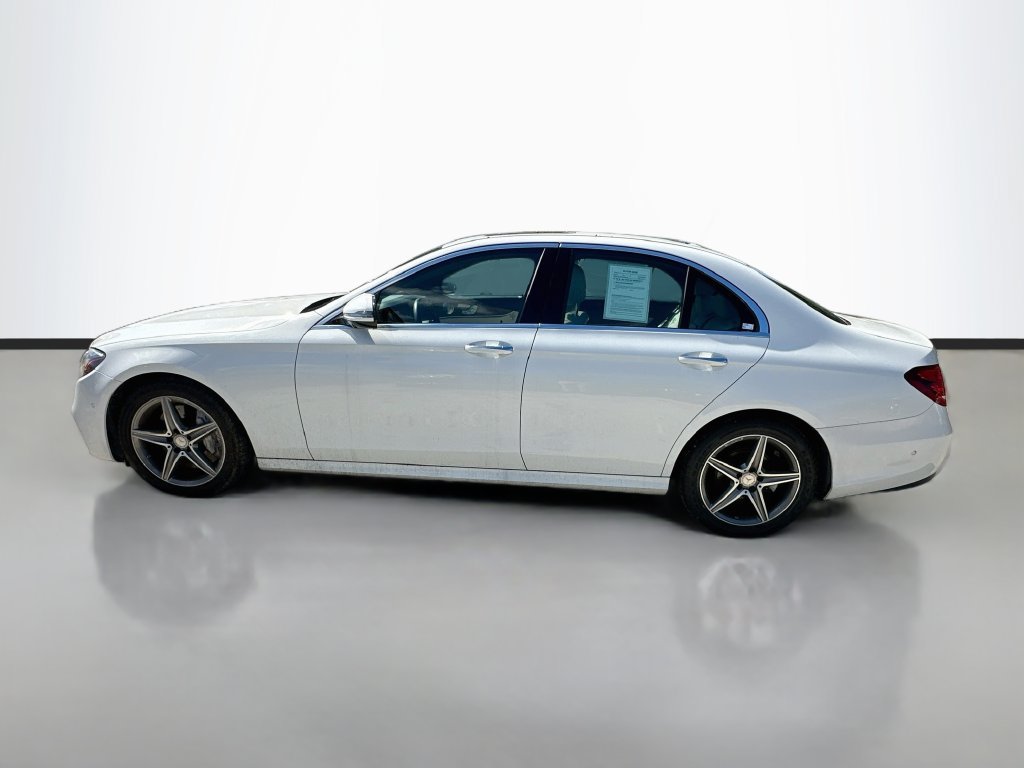 Used 2017 Mercedes-Benz E 300 4MATIC image 8