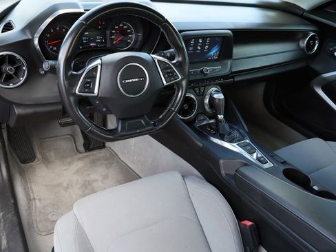 Used 2018 Chevrolet Camaro LT w/ RS Package image 10