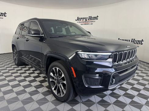 Used 2023 Jeep Grand Cherokee Overland AWD/4WD image 6