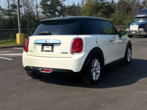 Used 2014 MINI Cooper 2-Door Hardtop image 5