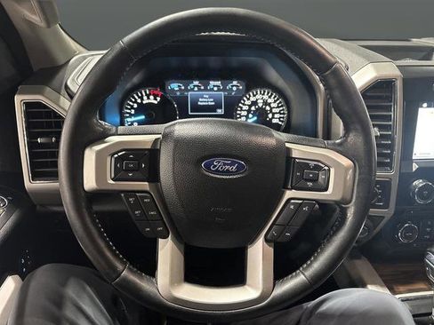 Used 2018 Ford F150 Lariat image 14