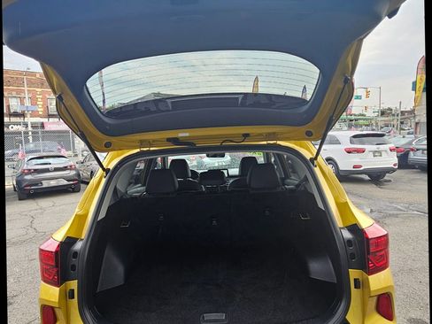 Used 2023 Kia Seltos Nightfall Edition image 32
